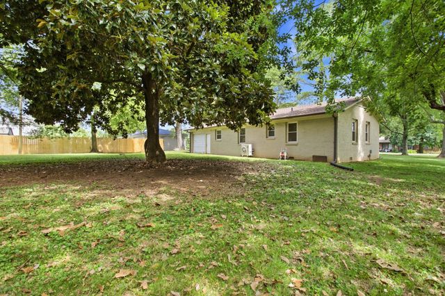 129 Napier Dr, Columbia, TN 38401