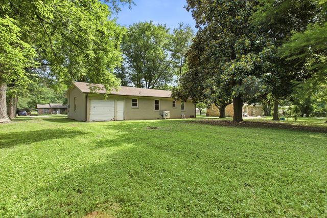 129 Napier Dr, Columbia, TN 38401