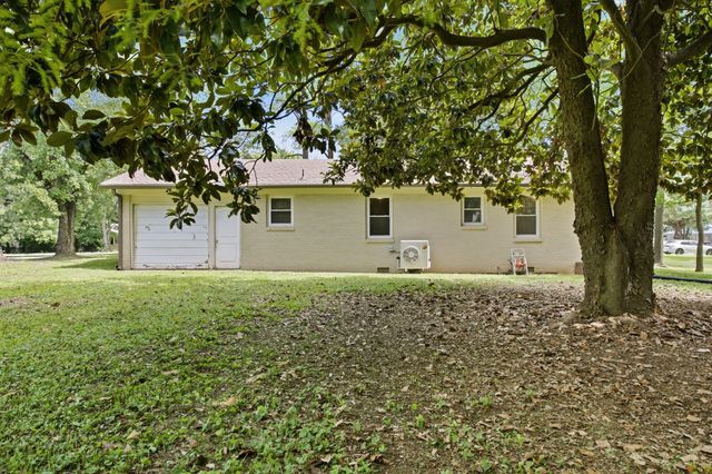 129 Napier Dr, Columbia, TN 38401