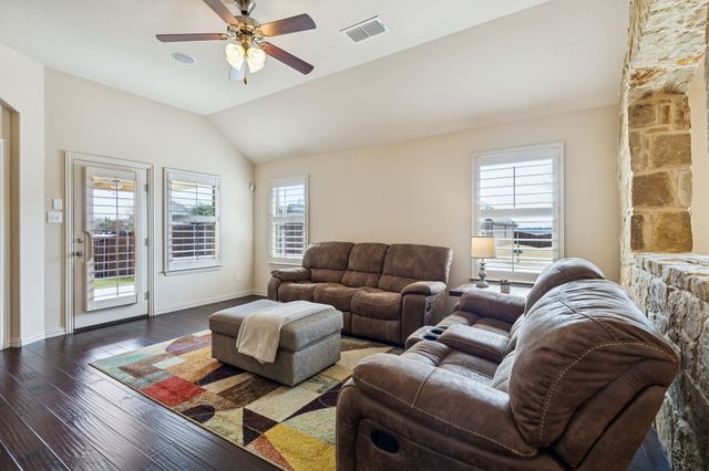 1517 Martin Creek Drive, Little Elm, TX 75068