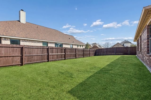 1517 Martin Creek Drive, Little Elm, TX 75068