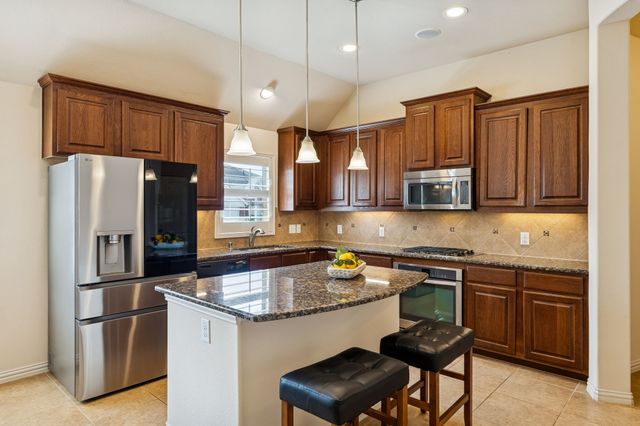 1517 Martin Creek Drive, Little Elm, TX 75068