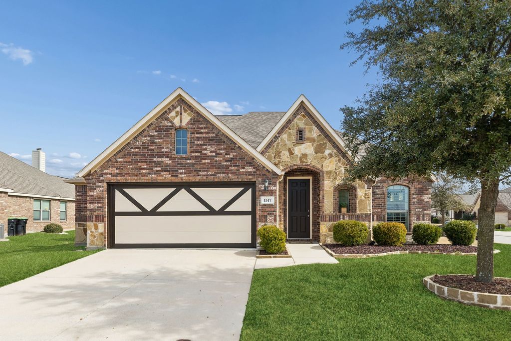 1517 Martin Creek Drive, Little Elm, TX 75068