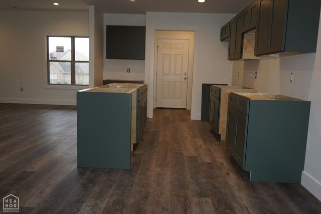 2272 Sistine Chapel Cir, Jonesboro, AR 72404