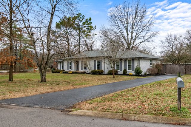 1004 Chapel Ct, Franklin, TN 37069