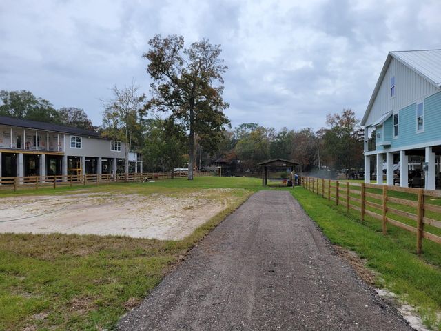 4057 LAZY ACRES RD, Middleburg, FL 32068