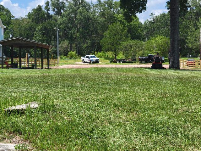 4057 LAZY ACRES RD, Middleburg, FL 32068