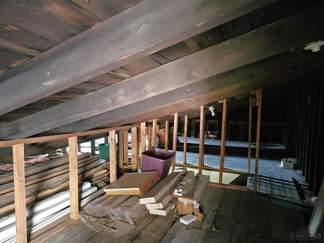 3908 Pattison Avenue, Cincinnati, OH 45204