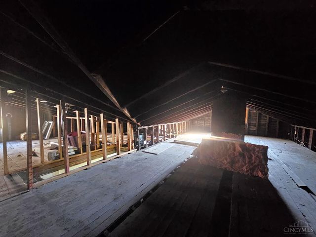 3908 Pattison Avenue, Cincinnati, OH 45204