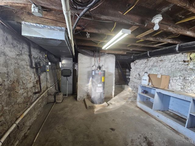 3908 Pattison Avenue, Cincinnati, OH 45204