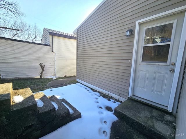 3908 Pattison Avenue, Cincinnati, OH 45204