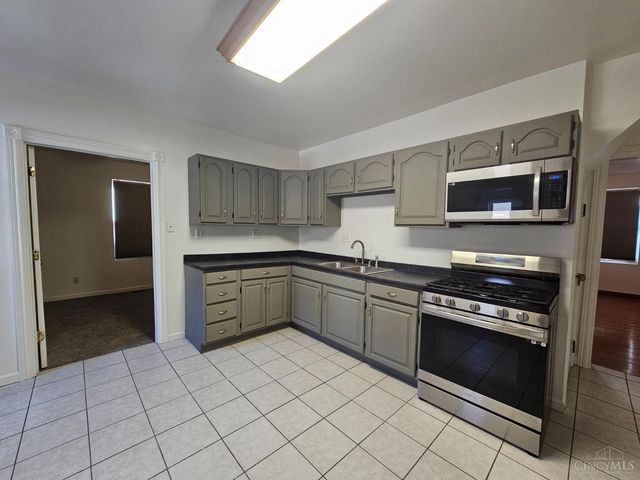 3908 Pattison Avenue, Cincinnati, OH 45204