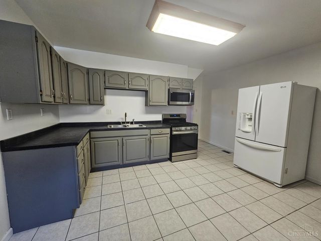 3908 Pattison Avenue, Cincinnati, OH 45204