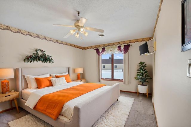 4125 Autumn Ridge Rd Unit 102, Cedar Falls, IA 50613