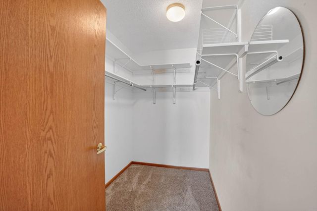 4125 Autumn Ridge Rd Unit 102, Cedar Falls, IA 50613