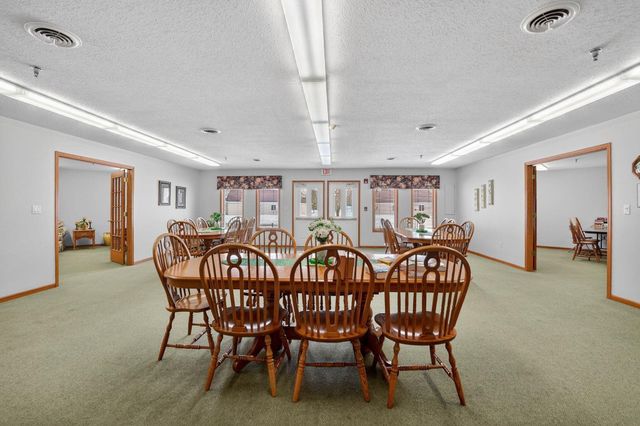 4125 Autumn Ridge Rd Unit 102, Cedar Falls, IA 50613