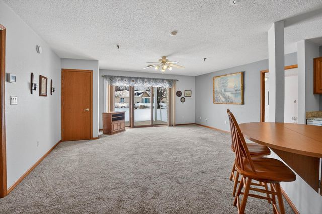 4125 Autumn Ridge Rd Unit 102, Cedar Falls, IA 50613