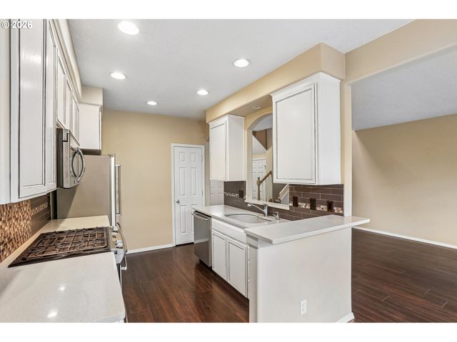 12920 Sw CHERRY BLOSSOM Ct, Beaverton, OR 97008