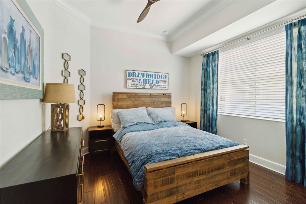 Image 24 of property listing at 230 SAPPHIRE LAKE DRIVE 201, Bradenton, FL 34209