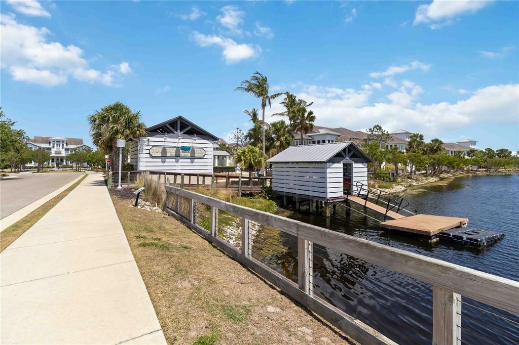 Image 32 of property listing at 230 SAPPHIRE LAKE DRIVE 201, Bradenton, FL 34209