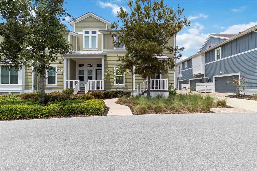 Image 6 of property listing at 230 SAPPHIRE LAKE DRIVE 201, Bradenton, FL 34209