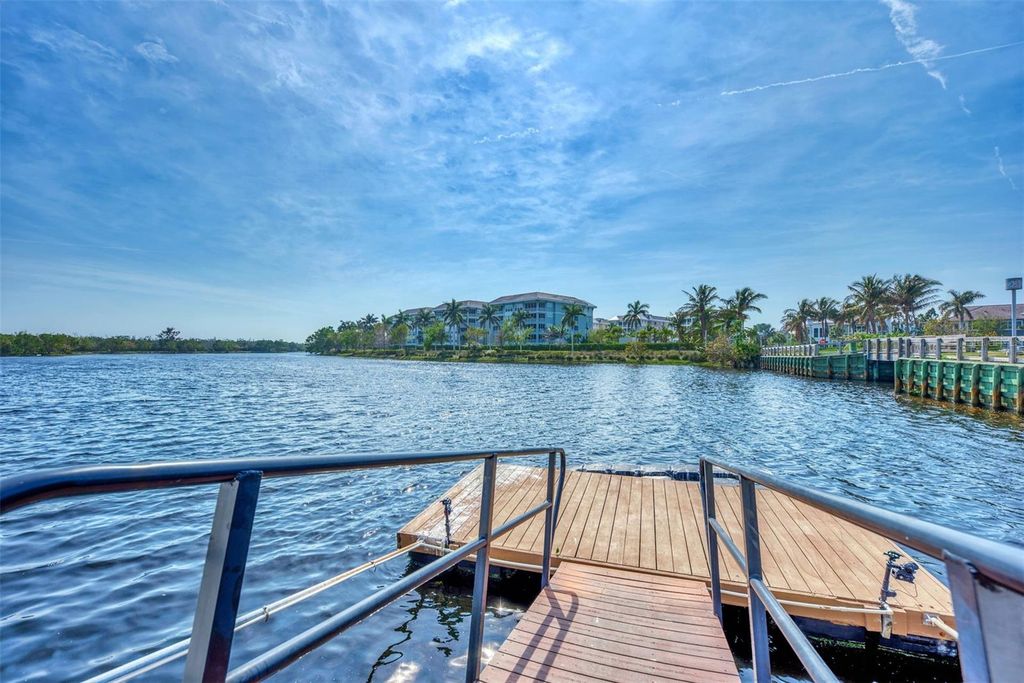 Image 56 of property listing at 230 SAPPHIRE LAKE DRIVE 201, Bradenton, FL 34209