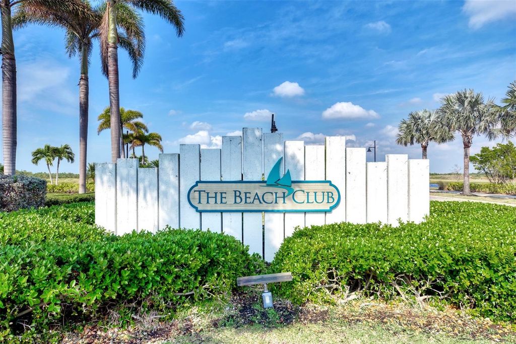 Image 78 of property listing at 230 SAPPHIRE LAKE DRIVE 201, Bradenton, FL 34209