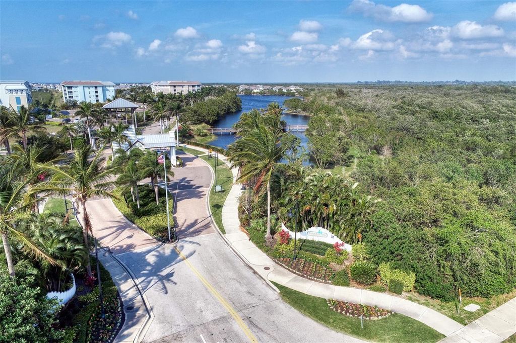 Image 84 of property listing at 230 SAPPHIRE LAKE DRIVE 201, Bradenton, FL 34209