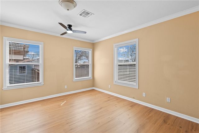 717 Indiana Ave, Corpus Christi, TX 78404