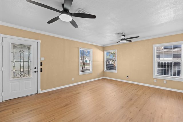 717 Indiana Ave, Corpus Christi, TX 78404