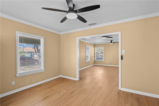 717 Indiana Ave, Corpus Christi, TX 78404