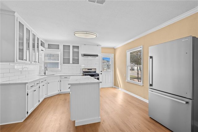 717 Indiana Ave, Corpus Christi, TX 78404