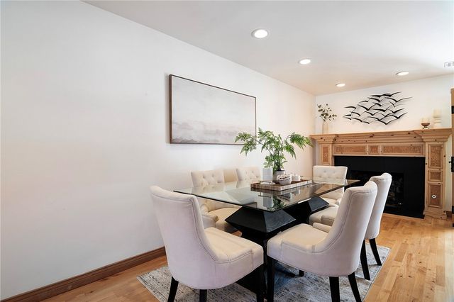 922 Carefree Drive, Simi Valley, CA 93065