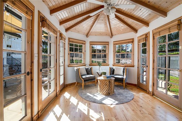 922 Carefree Drive, Simi Valley, CA 93065