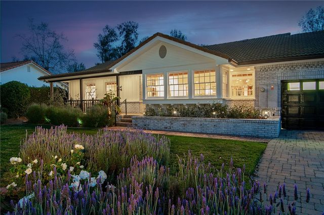 922 Carefree Drive, Simi Valley, CA 93065