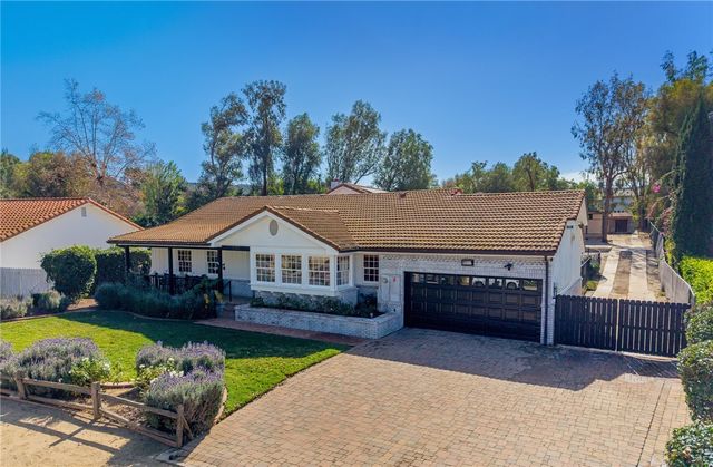 922 Carefree Drive, Simi Valley, CA 93065