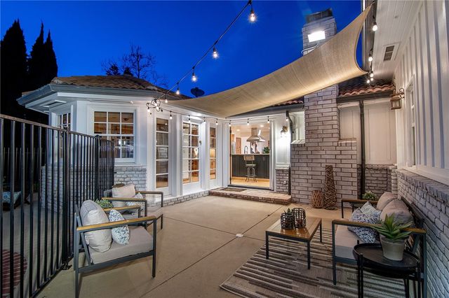 922 Carefree Drive, Simi Valley, CA 93065