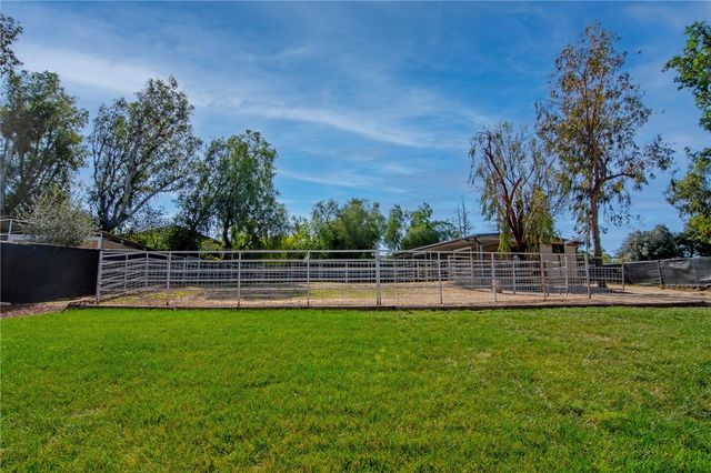 922 Carefree Drive, Simi Valley, CA 93065