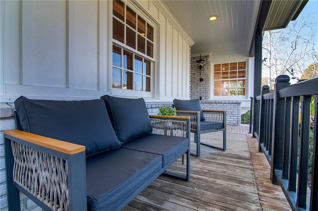 922 Carefree Drive, Simi Valley, CA 93065