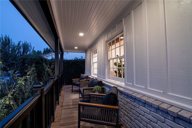 922 Carefree Drive, Simi Valley, CA 93065