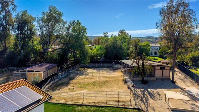 922 Carefree Drive, Simi Valley, CA 93065