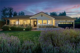 922 Carefree Drive, Simi Valley, CA 93065