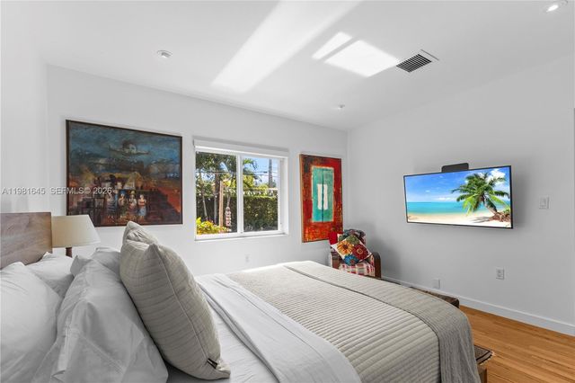 70 NE 97th St, Miami Shores, FL 33138