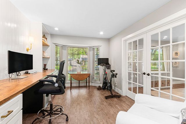 1534 Ashford Hollow Lane, Houston, TX 77077