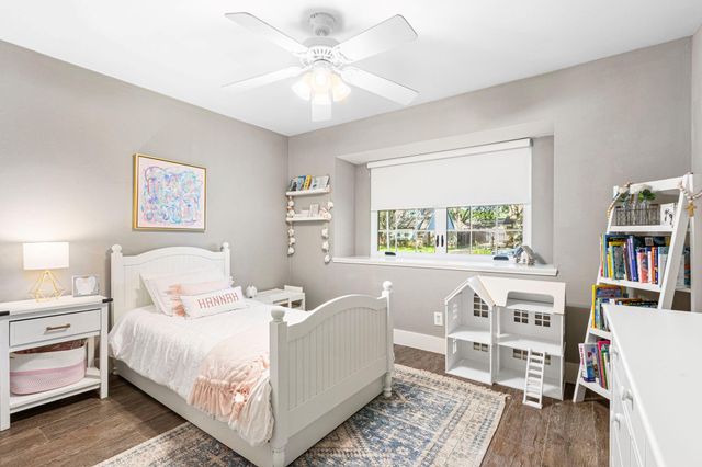 1534 Ashford Hollow Lane, Houston, TX 77077