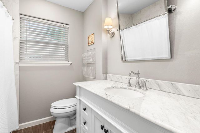 1534 Ashford Hollow Lane, Houston, TX 77077