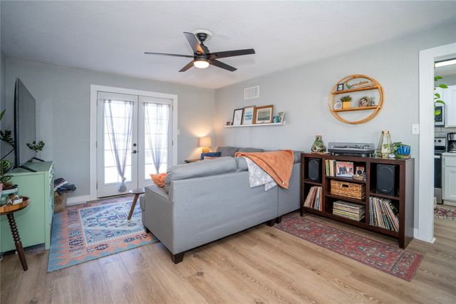 512 E 19th Street S, Newton, IA 50208