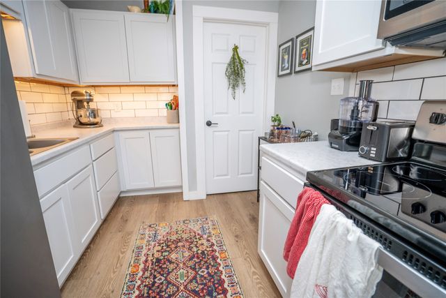 512 E 19th Street S, Newton, IA 50208