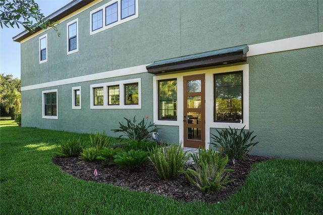 4 OAKVIEW COURT, Palm Coast, FL 32137