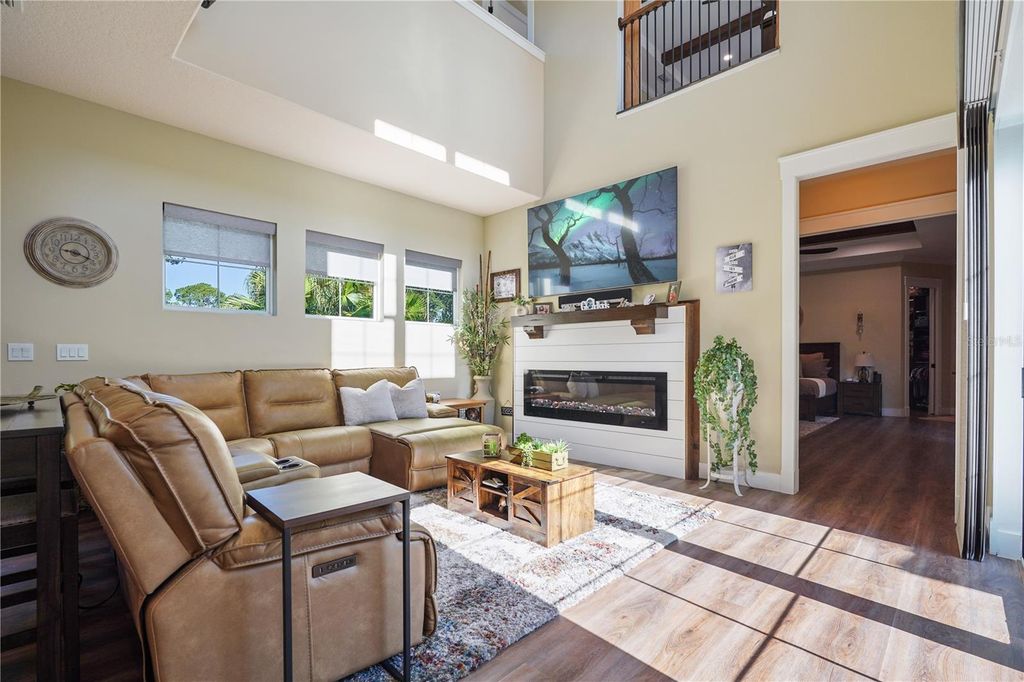 Image 15 of property listing at 4 OAKVIEW COURT, Palm Coast, FL 32137